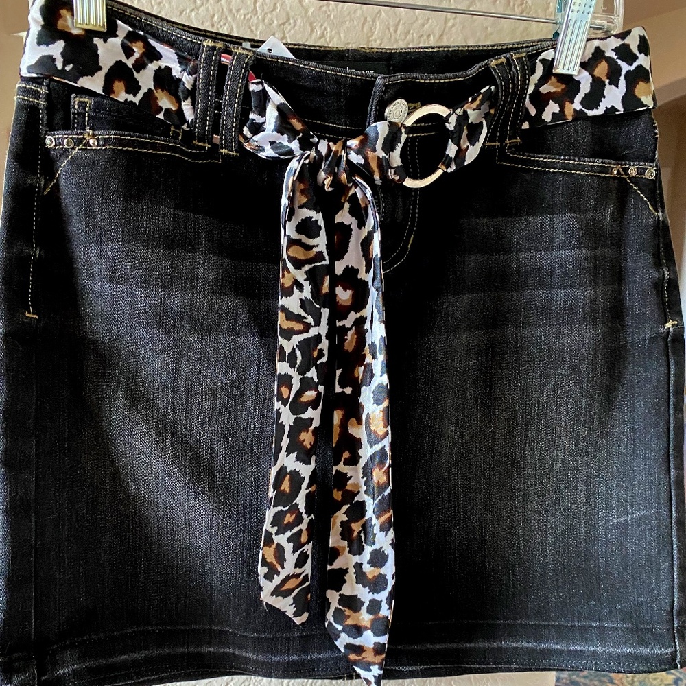 NWT White House Black Market Black Denim Skirt with Leopard Print Belt